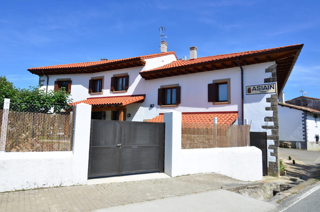 Гостевой дом Casa De La Cadena Асиайн Экстерьер фото