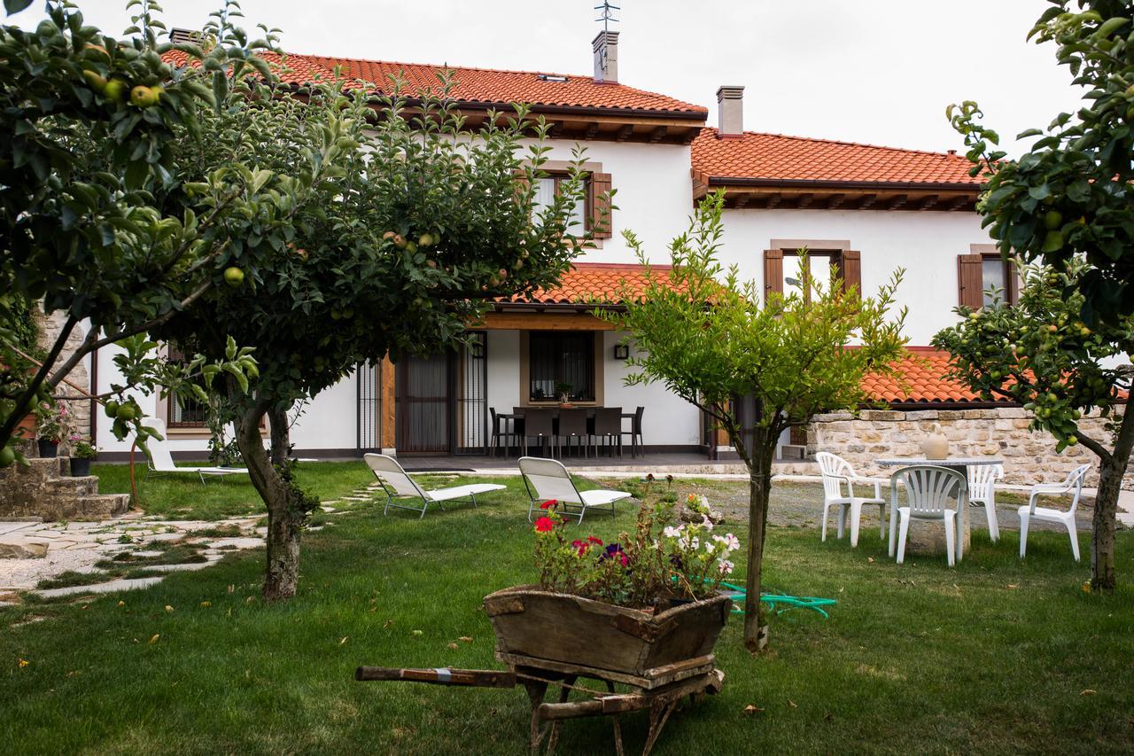 Гостевой дом Casa De La Cadena Асиайн Экстерьер фото